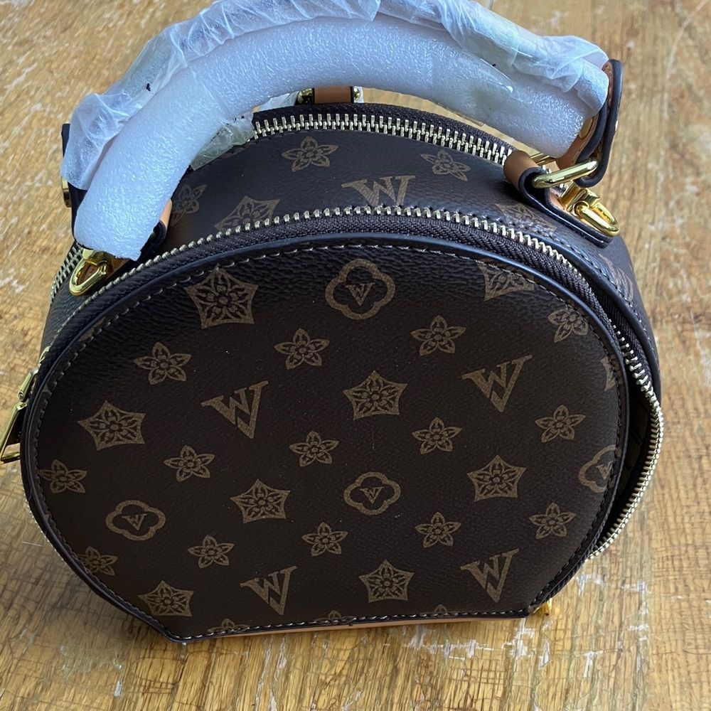 VAFIVTNO Elegant Brown Designer Handbag